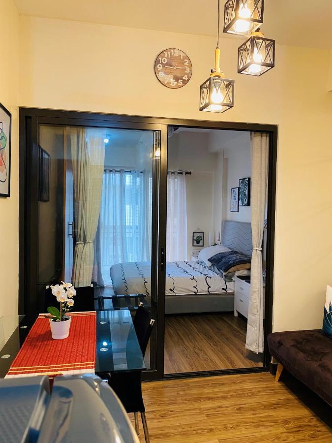 Near Johnhay Minesview Fast Wi-Fi Netflix Balcony Apartment Baguio City Bagian luar foto