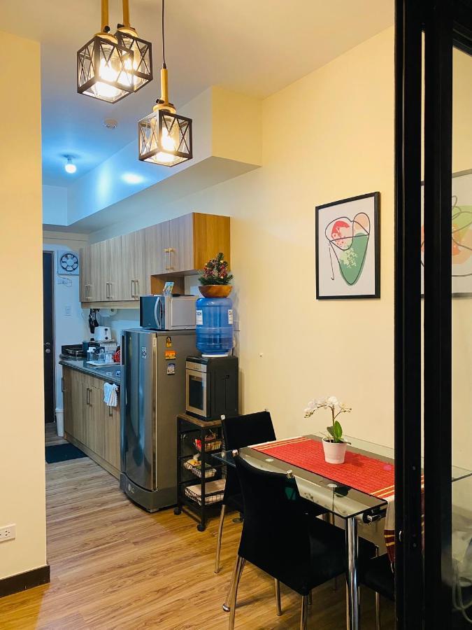 Near Johnhay Minesview Fast Wi-Fi Netflix Balcony Apartment Baguio City Bagian luar foto