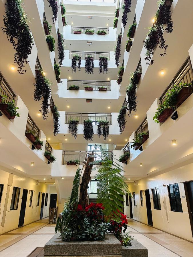 Near Johnhay Minesview Fast Wi-Fi Netflix Balcony Apartment Baguio City Bagian luar foto